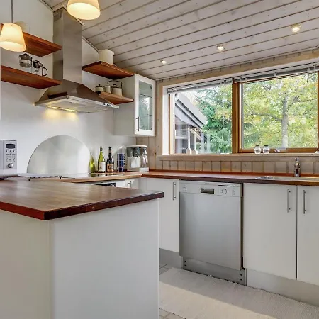 Holiday home Mourits - 1-2km From The Sea In Ne Jutland By Interhome *