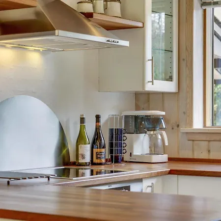 Holiday home Mourits - 1-2km From The Sea In Ne Jutland By Interhome